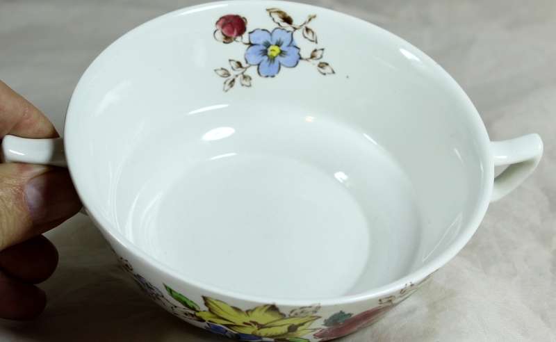 Booths - Flower Piece - A8064- Soup Bowl - BID NOW!!!