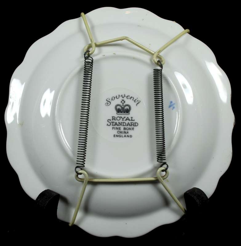 Royal Standard - Windsor Castle Small Display Plate