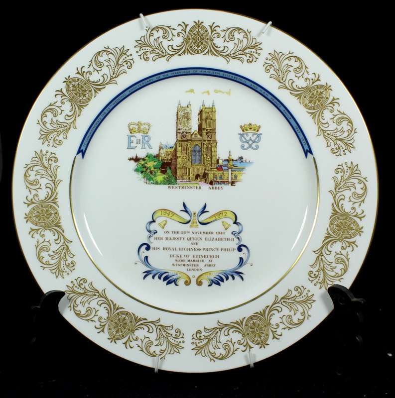 Aynsley - Commemorate Plate - Queen Elizabeth & Prince Phillip 25th Wedding Anneversiry