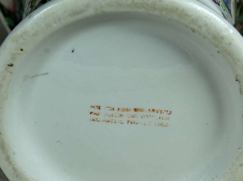 Large Chinese Vase with a Family - Hand-painted & Embossed