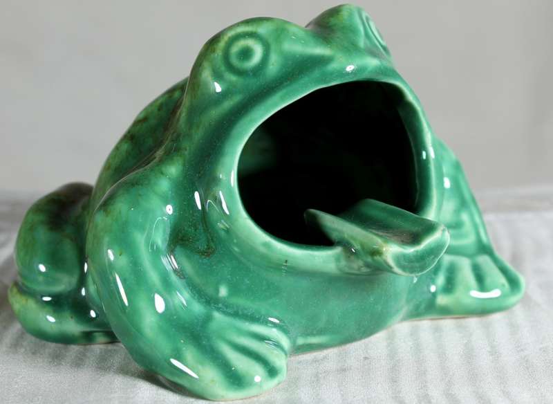 Vermont Frog Ashtray