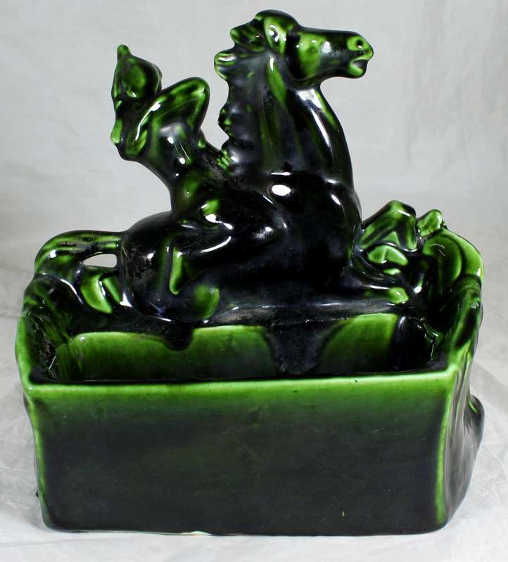 Vermont vase - archer hunting scene