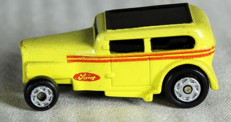 Micro Machines - Galoob (1988) - 1932 Ford Street Rod - Bid Now!!