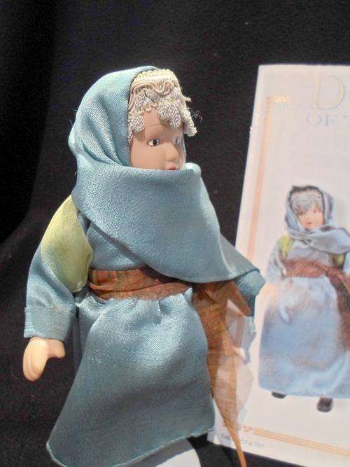 DOLLS of the World - Tunisia - Genuine Porcelain Doll - Complete with stand and guide book!!
