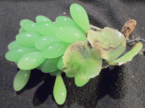 Jade / Jadeite / Faux Jade bunch of grapes - An exception piece!! Take a close look!!