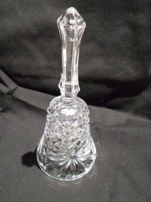Crystal bell - Simply stunning! Giveaway price!!