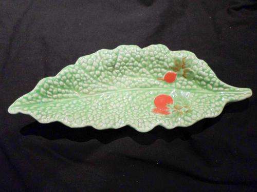 Crown Devon - leaf bowl