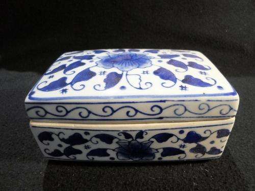 Genuine Ming Blue Porcelain Trinket Holder - Bid Now!!
