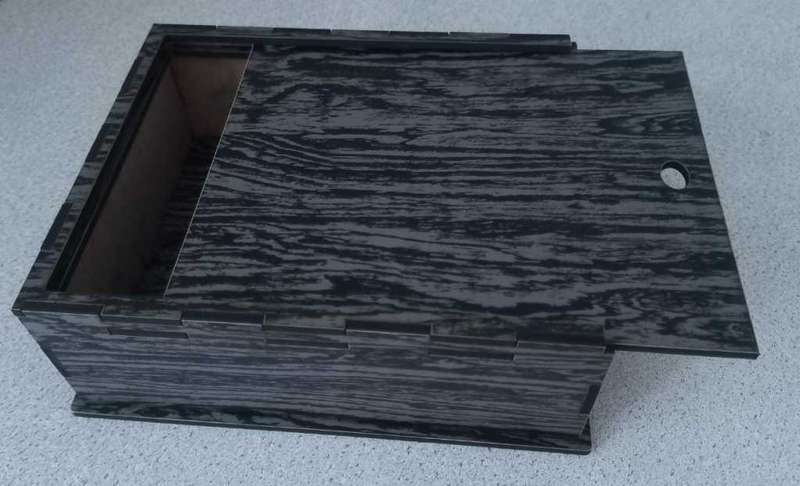 Sliding Lid box 170x140x60 Blackwood