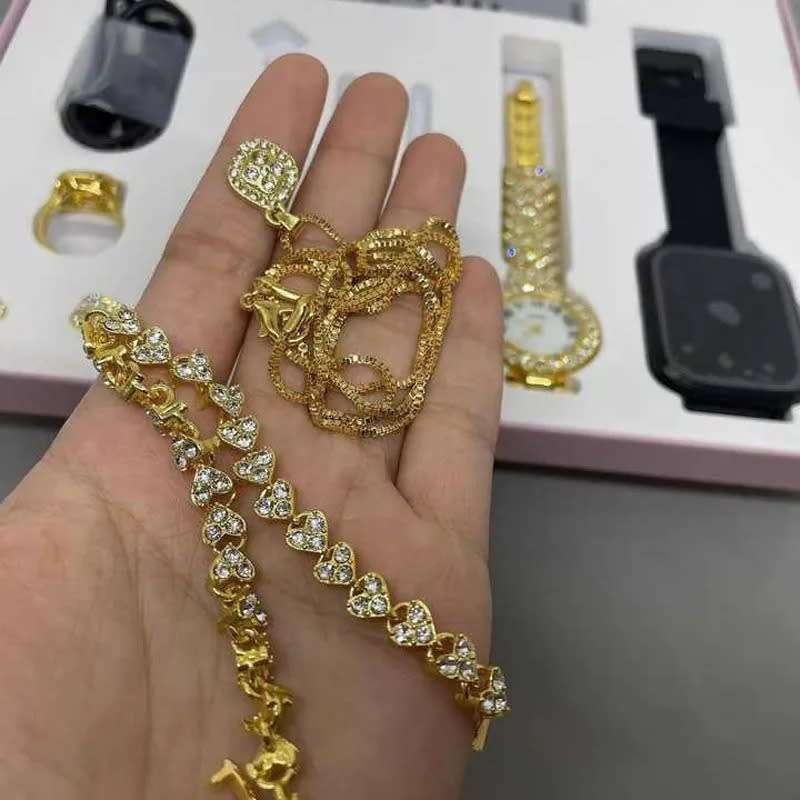 Women`s Luxury Gold Watch Unique Gift Set, Gold Necklace, Ring, Double Band, Smart Watch