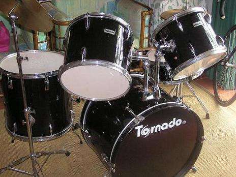 Tornado basic drumset
