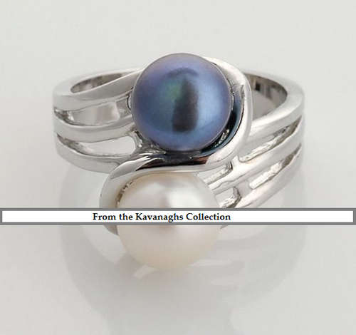 The Kavanaghs Collection - Cultured Black and White Freshwater Pearl Ring