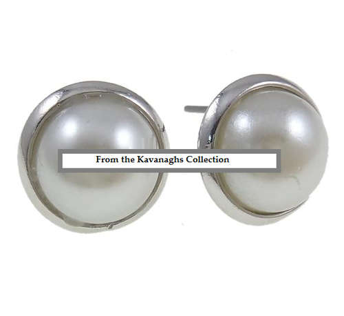 The Kavanaghs Collection - Lovely 10mm Shell Pearl Earrings