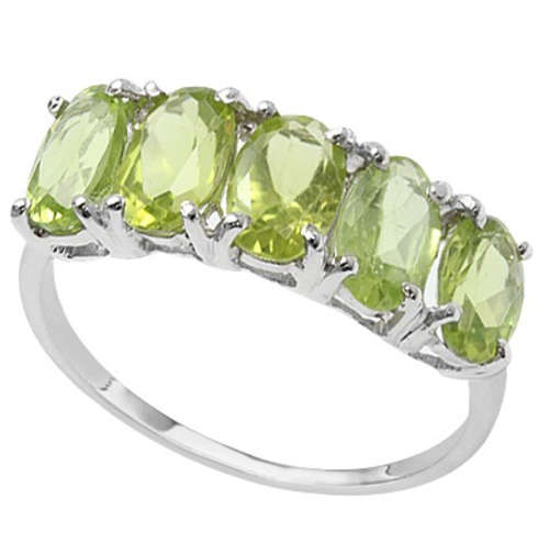 Elegant 2.28cts Genuine Peridot Ring