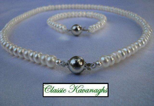 FREE EARRINGS - Exquisite Genuine Fresh Water Pearl Necklace and Bracelet Set