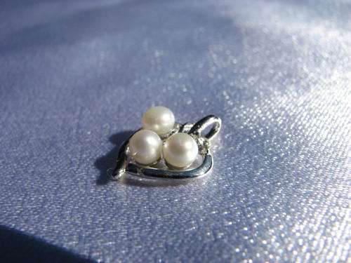 Kavanaghs - Fresh Water Pearl Pendant
