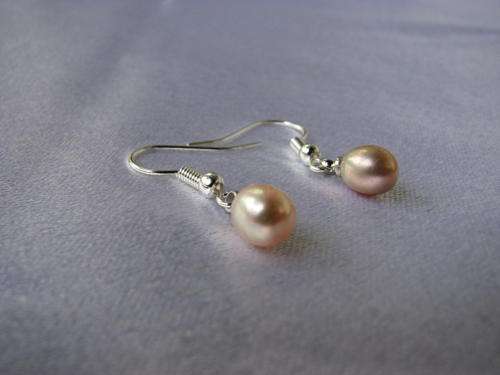 Kavanaghs - Lavender Tear Drop Fresh Water Pearl Earrings