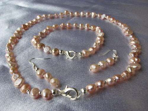 Exquisite Lavender Fresh Water Pearl Necklace, Bracelet and Earring Set