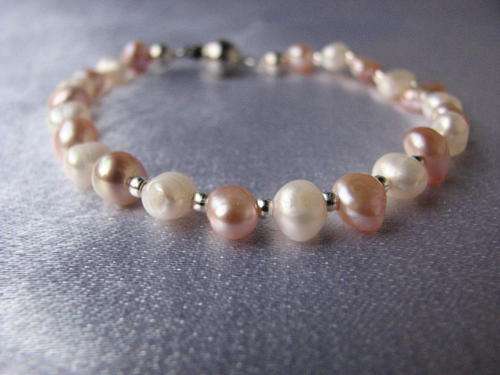 Kavanaghs - Exquisite Multicolor Fresh Water Pearl Bracelet