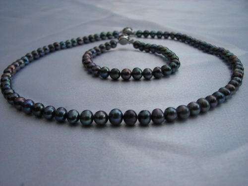 Kavanaghs - Black Authentic Fresh Water Pearl Necklace and Bracelet Set