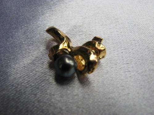 Kavanaghs- Black Pearl Pendant