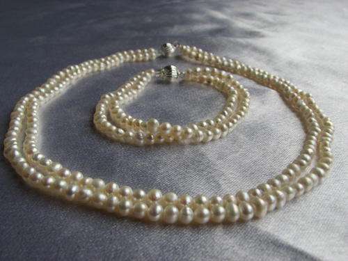 FREE SHIPPING Kavanaghs - TWO Strands White Fresh Water Pearl Necklace and Bracelet Set