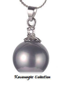 Kavanaghs - 14mm Tahitian Shell Pearl Pendant