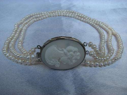 Late entry...From the Kavanaghs Collection - Cameo Tripple Stranded Freshwater Pearl Necklace