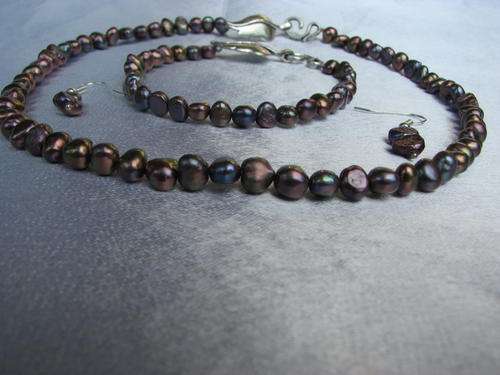 The Kavanaghs Collection - Exquisite Cultured Freshwater Pearl Necklace, Bracelet and Earring Set