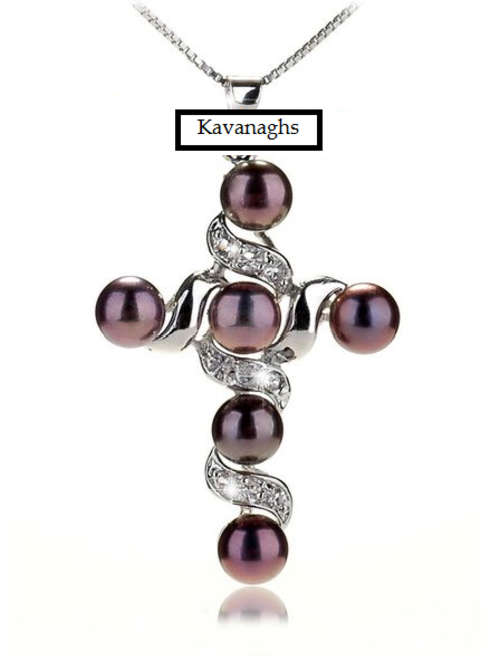From the Kavanaghs Collection - Cultured Freshwater Pearl Pendant