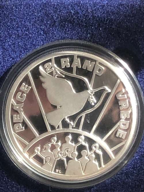 1993 R2 Peace Silver Proof Coin in Capsule in Mint Box