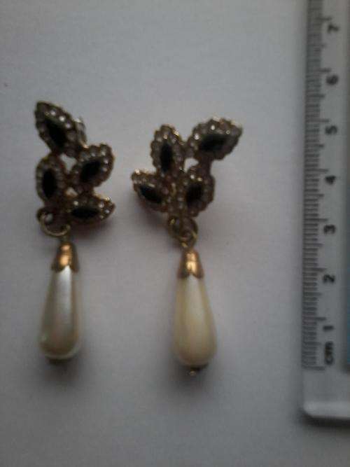 Beautiful Pearl and cz Earings