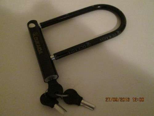**UNIVERSAL LOCK**