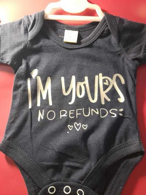 New born baby grow with free baby on board sign