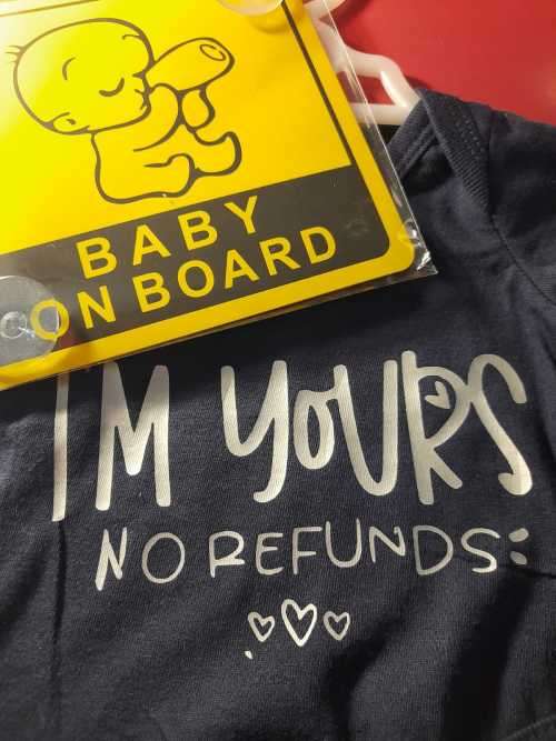 New born baby grow with free baby on board sign