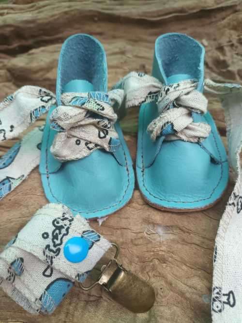 Leather new born baby shoes