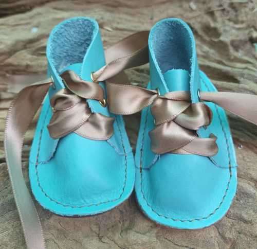 Leather new born baby shoes