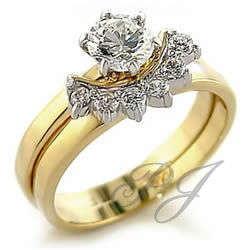 2 PIECE WEDDING/ENGAGEMENT RING SET SIZE 8