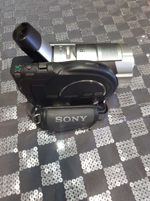 Sony handycam hdr-ux5e