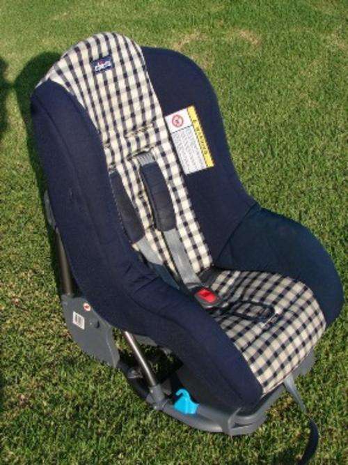 Chicco Baby Habitat Chicco Shuttle Car Seat (1-18kgs)