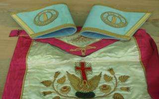 MASONIC APRON + GAUNTLETS + BOOKS