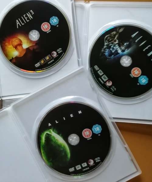 BOXED SET: ALIEN QUADRILOGY Sigourney Weaver All 4 Movies DVDs
