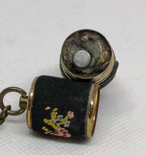VINTAGE LIGHTER Collectible