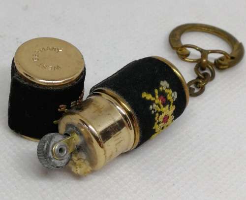 VINTAGE LIGHTER Collectible