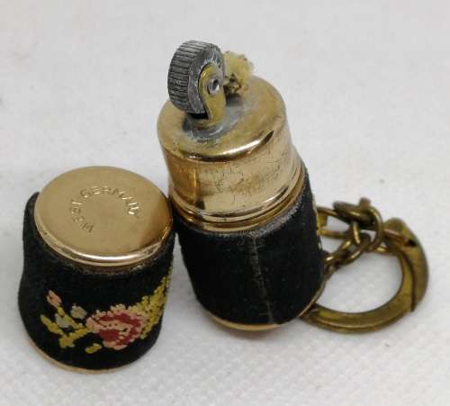 VINTAGE LIGHTER Collectible