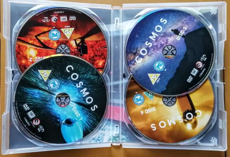 COSMOS: A Space-Time Odyssey National Geographic COMPLETE 4 DISC SET 2014 De Grasse Tyson