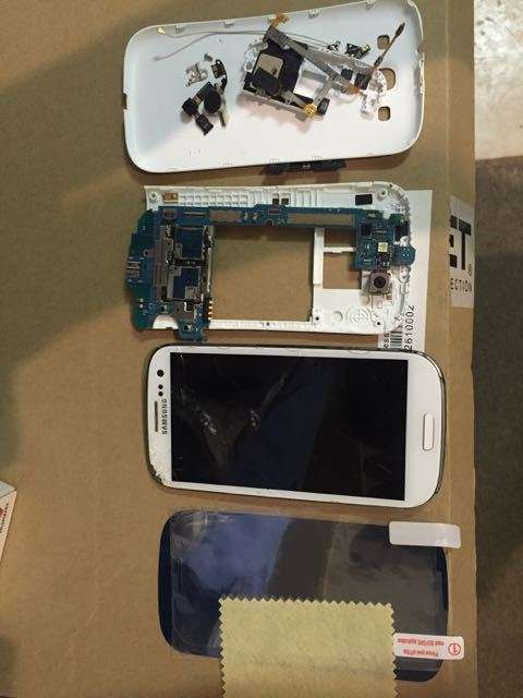 Samsung S3 parts, broken LCD