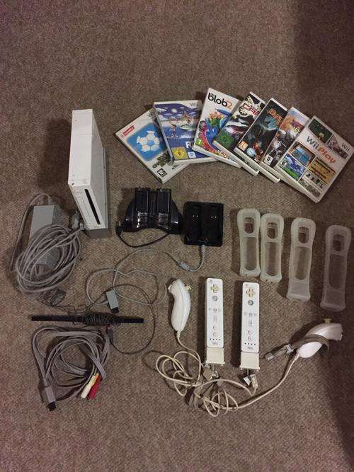 Entire Wii Package - Free Sa Postage