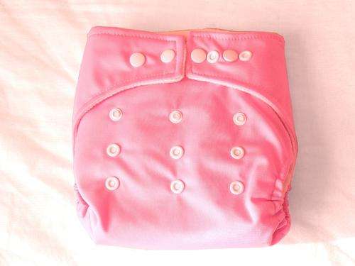 Reusable cloth nappies