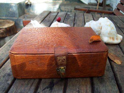 Original 1960  Vintage Men's Philipps Vanity and Shaving Case in Brown Leather
